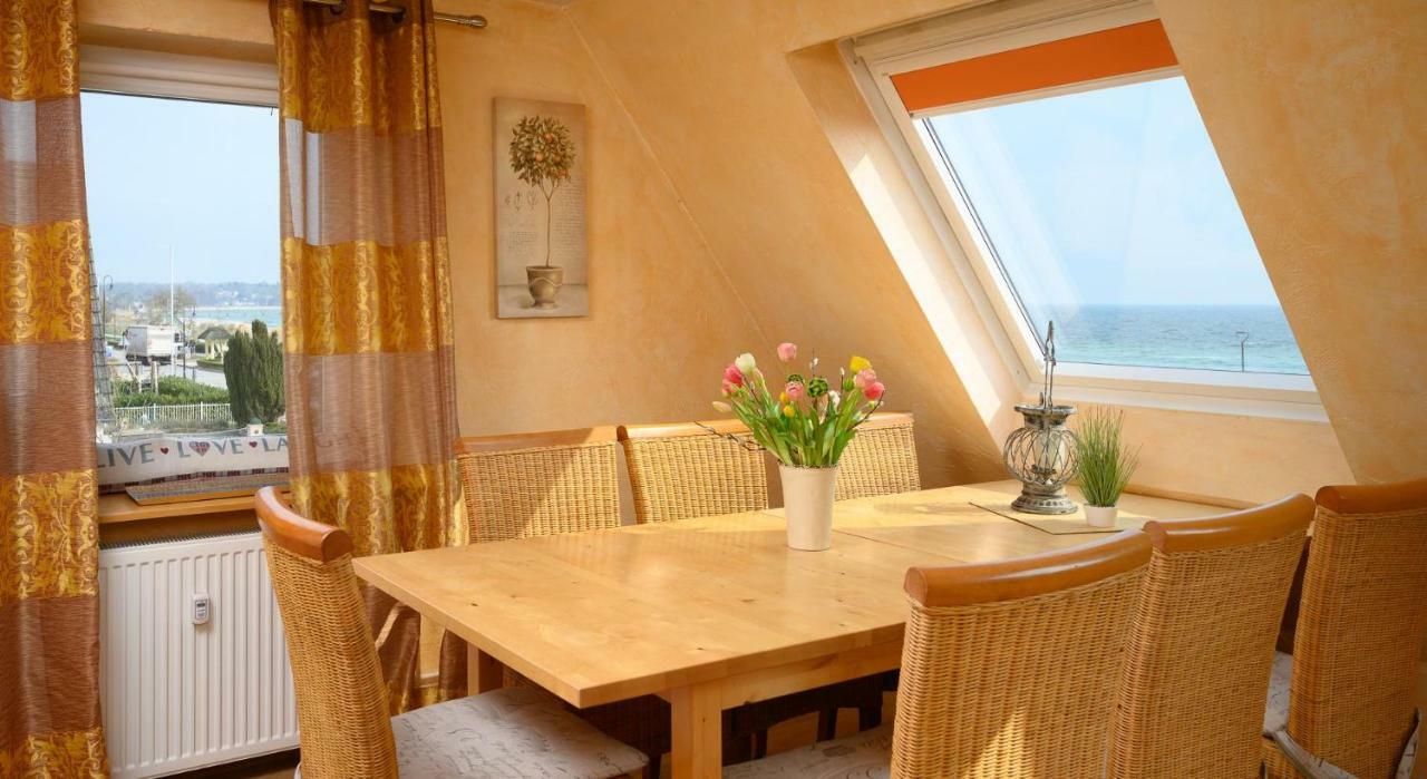 Altes Zollhaus Casa Meerblick Scharbeutz Eksteriør billede